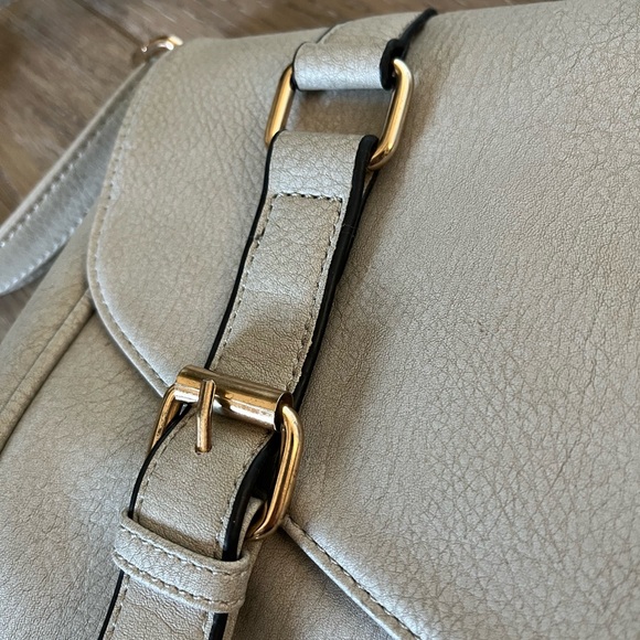 Scarleton Cream Shoulder Bag - Picture 5 of 8